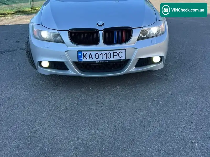 BMW 3 Series 2005, фото з оголошення 2 з 10, VIN WBAVB31050PR23577