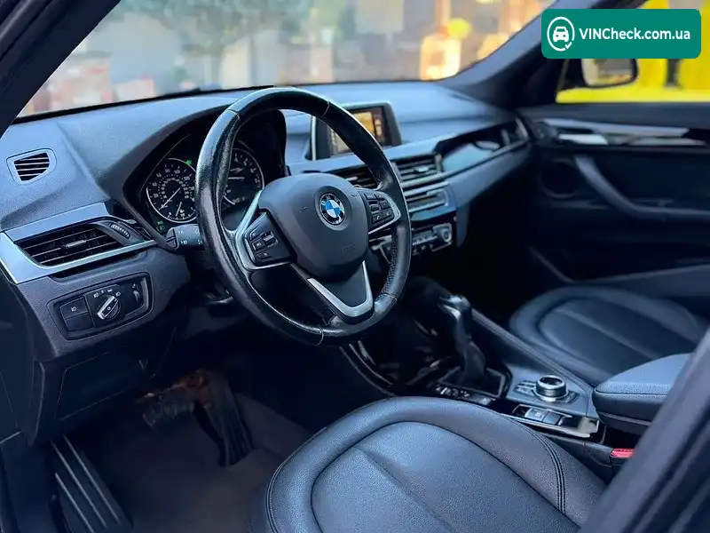 BMW X1 2016, фото з оголошення 2 з 20, VIN WBXHT3C33G5E52741