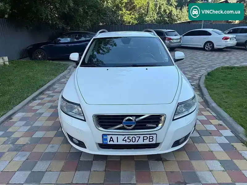 Volvo V50 2012, фото з оголошення 2 з 12, VIN YV1MW84E1C2697142
