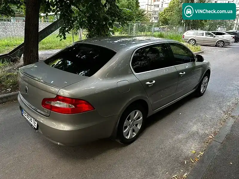 Skoda Superb 2012, фото з оголошення 2 з 20, VIN TMBAB43T2CB301356