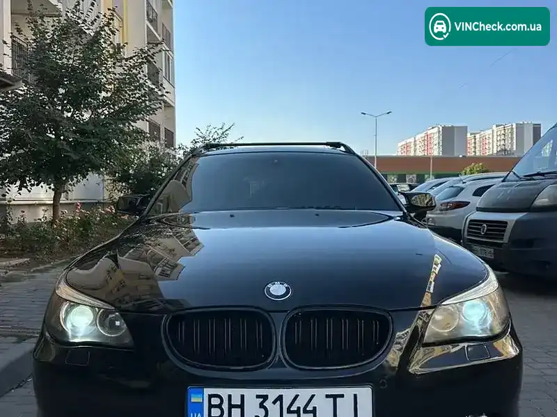 BMW 5 Series 2004, фото з оголошення 2 з 20, VIN WBANJ71080CR10436