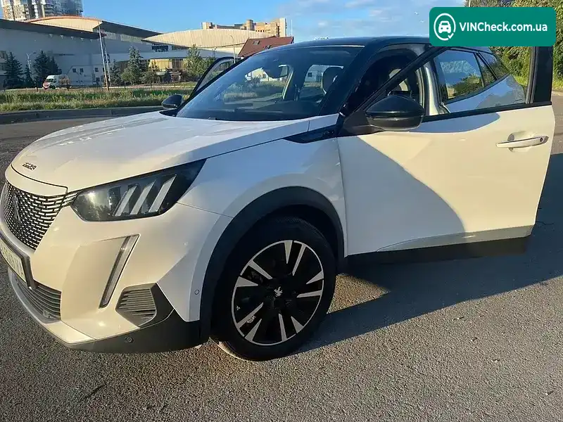 Peugeot e-2008 2020, фото з оголошення 2 з 17, VIN LDCA410A6L3005192