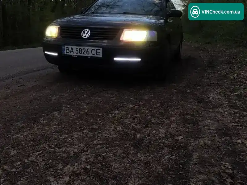 Volkswagen Passat 1999, фото з оголошення 1 з 21, VIN WVWZZZ3BZXE445229
