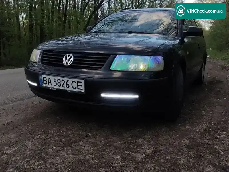 Volkswagen Passat 1999, фото з оголошення 2 з 21, VIN WVWZZZ3BZXE445229