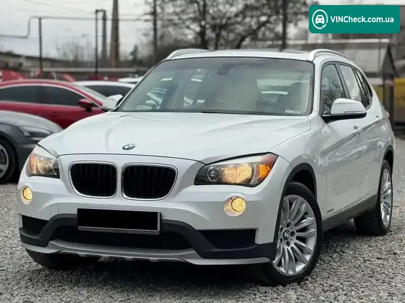 BMW X1 2014, фото з оголошення 1 з 16, VIN WBAVM1C50FV315896