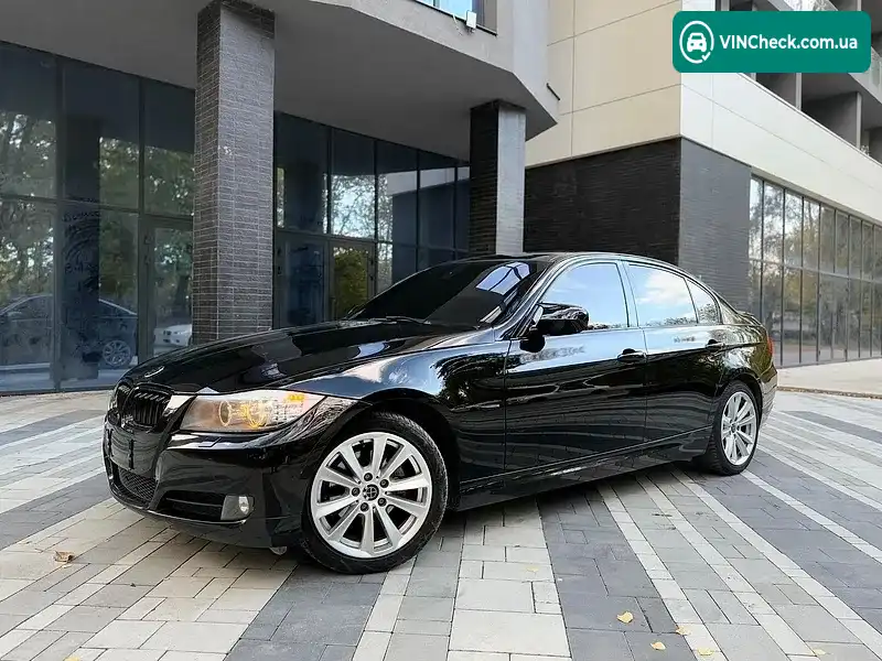BMW 3 Series 2009, фото з оголошення 2 з 20, VIN WBAPG31000VJ40303