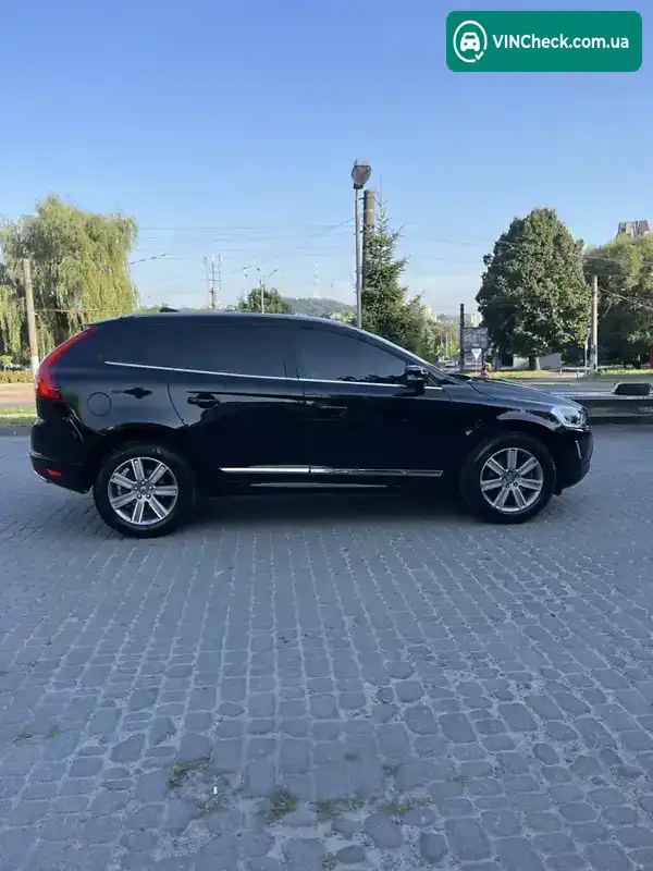 Volvo XC60 2017, фото з оголошення 2 з 19, VIN YV1DZA8BDH2202481