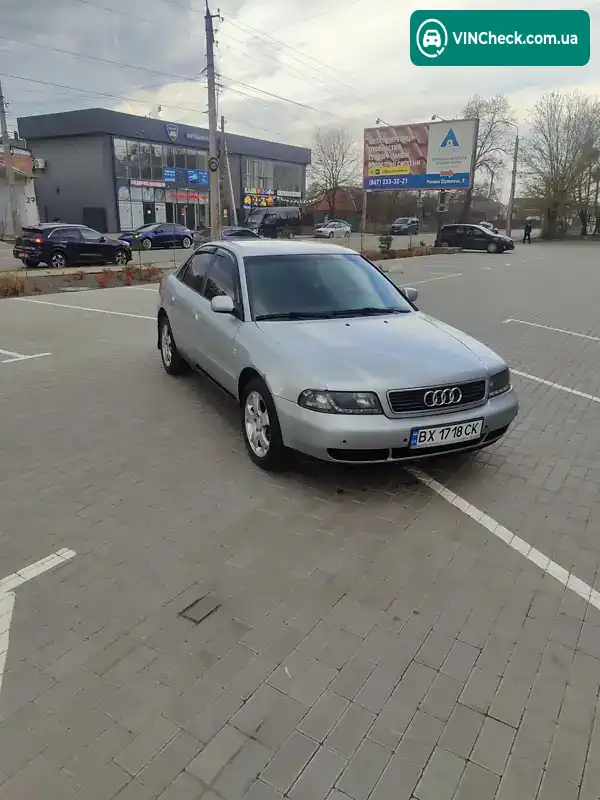Audi A4 1998, фото з оголошення 2 з 19, VIN WAUZZZ8DZWA088134