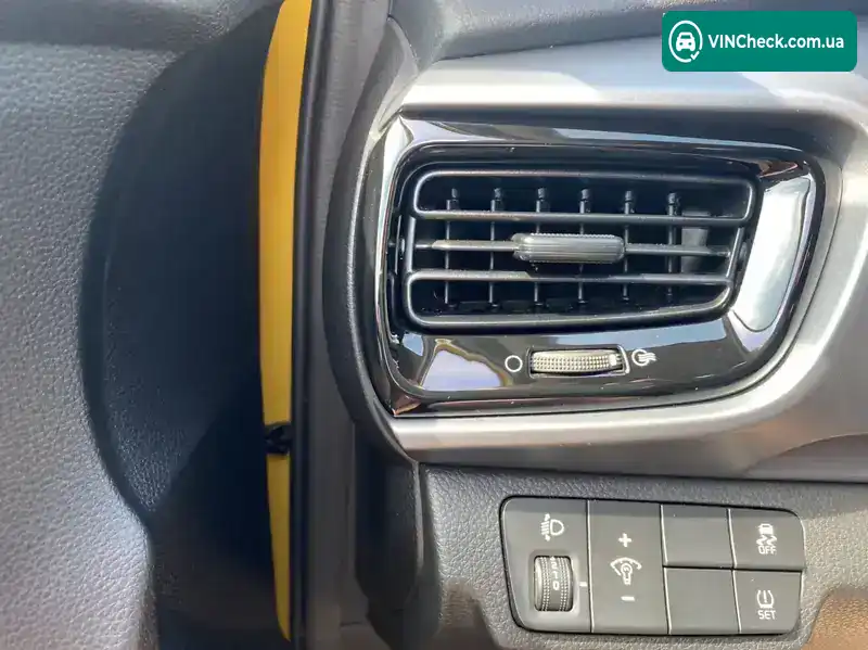Kia Stonic 2020, фото з оголошення 1 з 20, VIN KNAD6814BM6492851