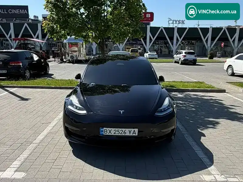 Tesla Model 3 2018, фото з оголошення 2 з 21, VIN 5YJ3E1EA8JF077014