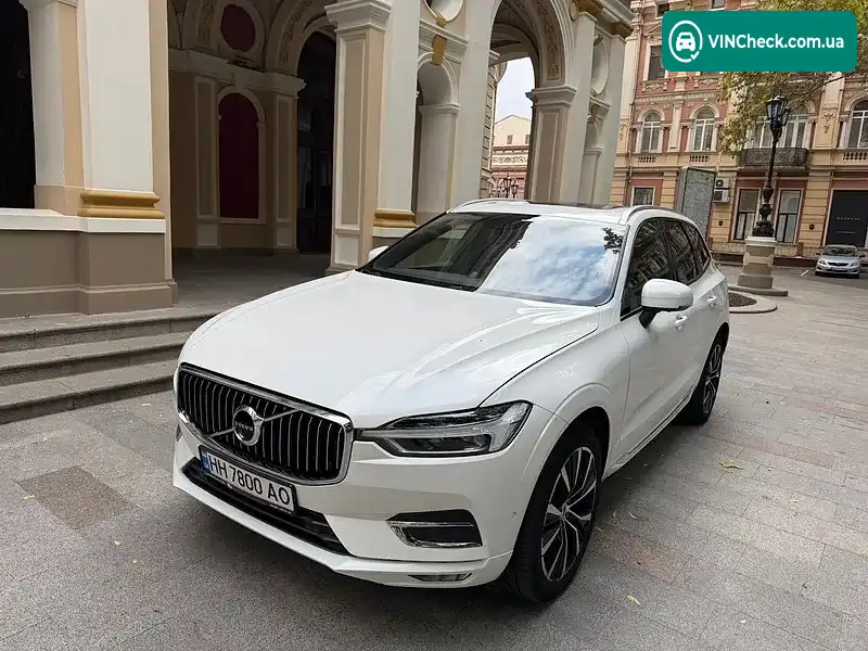 Volvo XC60 2019, фото з оголошення 2 з 20, VIN YV1UZA22CK1366438