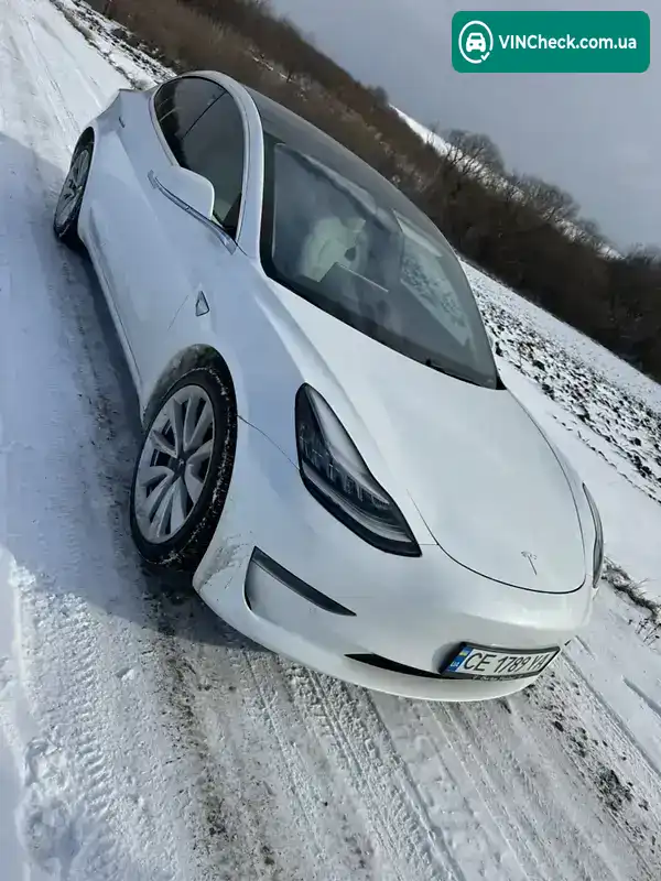 Tesla Model 3 2019, фото з оголошення 2 з 10, VIN 5YJ3E1EB6KF513398