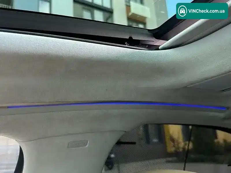 Audi A8 2018, фото з оголошення 2 з 20, VIN WAU8DAF8XKN002349