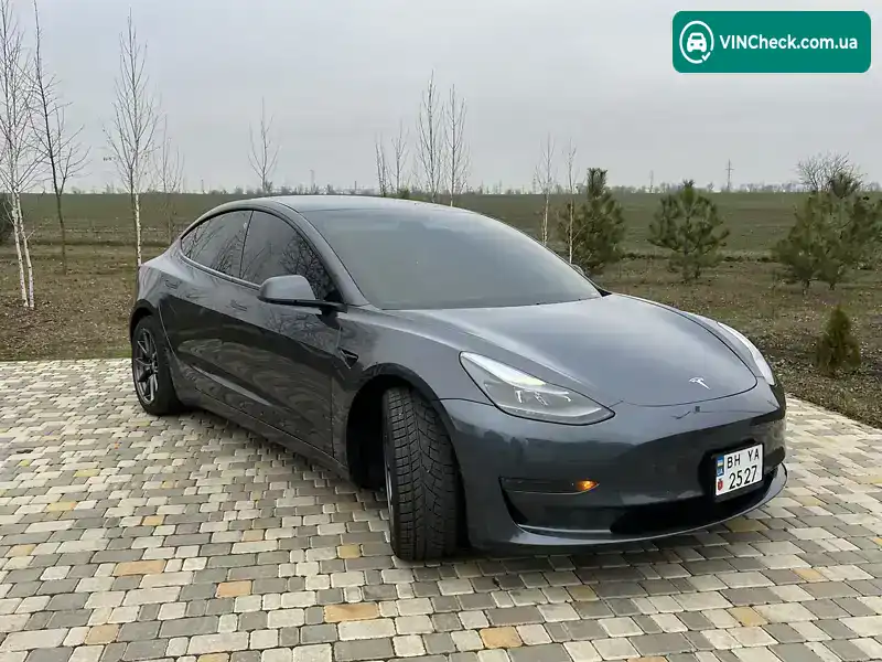 Tesla Model 3 2021, фото з оголошення 2 з 13, VIN 5YJ3E1EA7MF921385