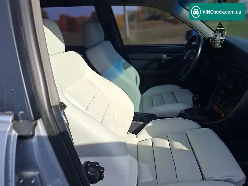 Audi A6 1997, фото з оголошення 1 з 11, VIN WAUZZZ4AZVN056340