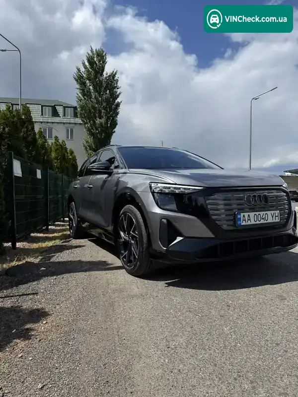 Audi Q5 e-tron 2022, фото з оголошення 1 з 20, VIN LSV1C5G41N2012975