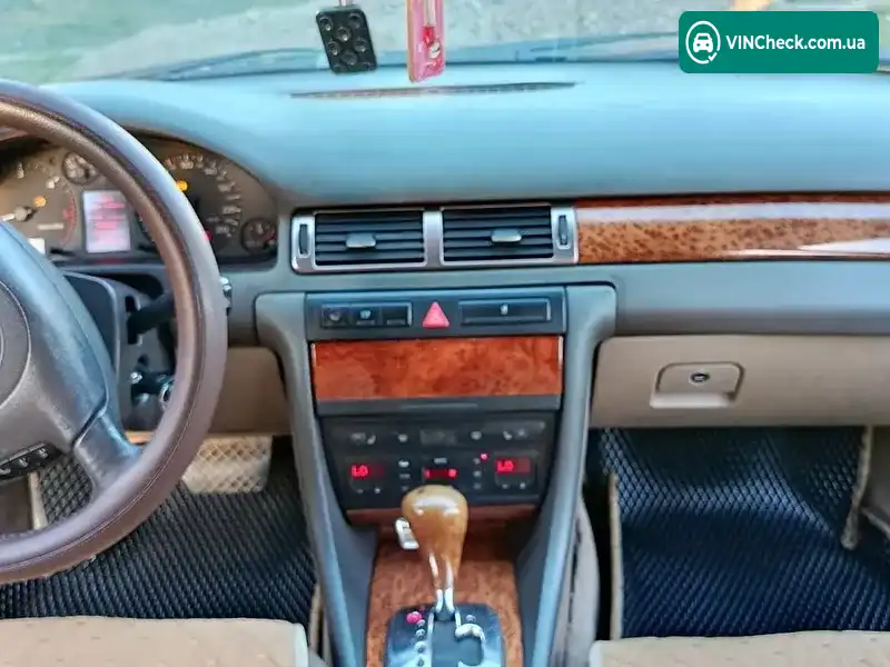 Audi A6 1999, фото з оголошення 1 з 13, VIN WAUZZZ4BZYN010929