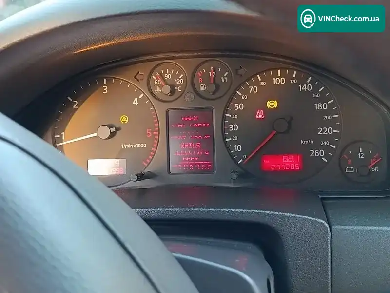 Audi A6 1999, фото з оголошення 2 з 13, VIN WAUZZZ4BZYN010929