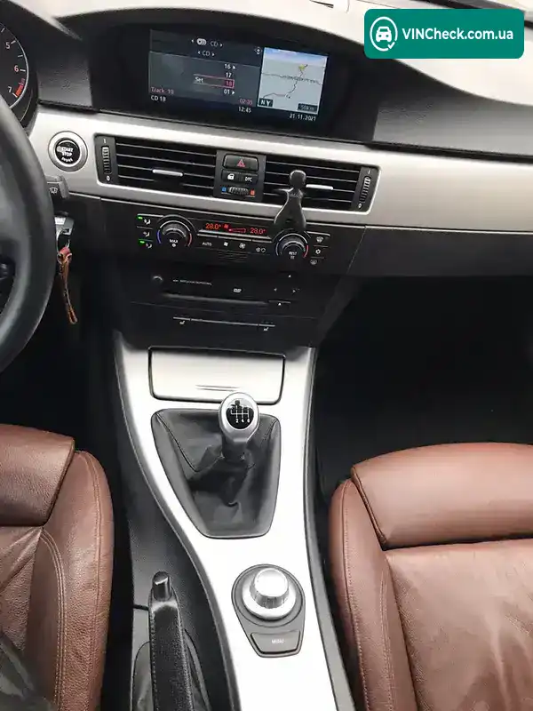 BMW 3 Series 2006, фото з оголошення 2 з 10, VIN WBAVA71060VC19168
