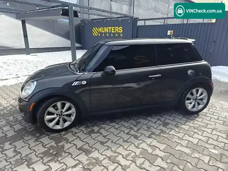 MINI Hatch 2010, фото з оголошення 2 з 21, VIN WMWSV3C59BTY10499