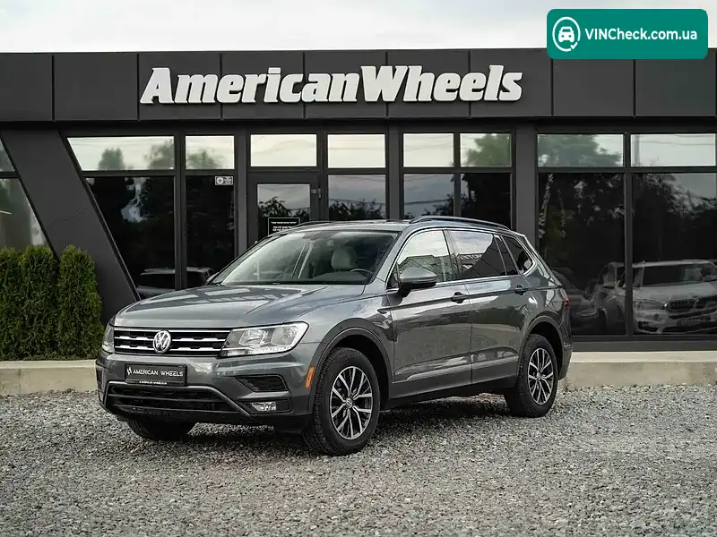 Volkswagen Tiguan 2017, фото з оголошення 1 з 20, VIN 3VV2B7AXXJM085226