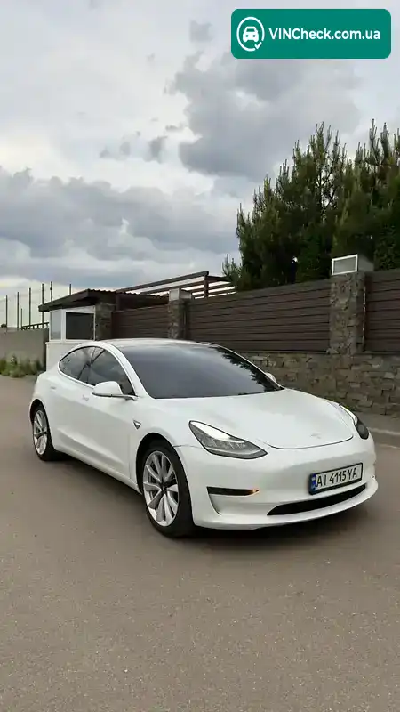 Tesla Model 3 2019, фото з оголошення 1 з 21, VIN 5YJ3E1EA5LF615932