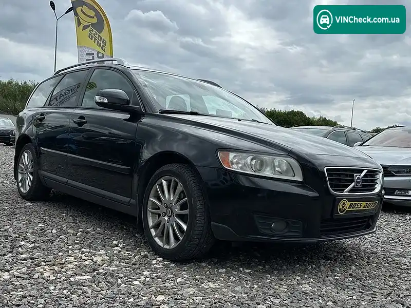 Volvo V50 2010, фото з оголошення 1 з 15, VIN YV1MW76F2A2576058