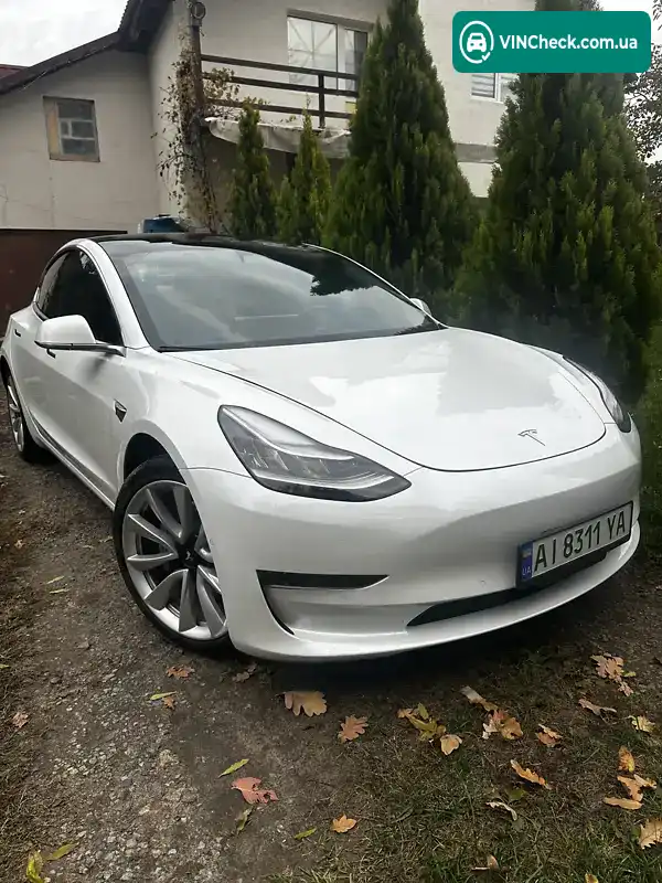 Tesla Model 3 2019, фото з оголошення 2 з 20, VIN 5YJ3E1EAXKF436400