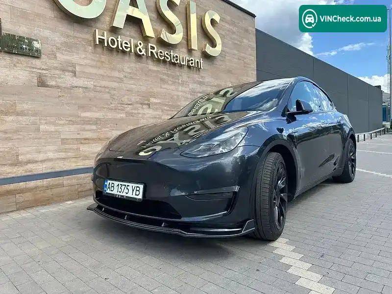 Tesla Model Y 2024, фото з оголошення 2 з 21, VIN 7SAYGDEE6RA251193