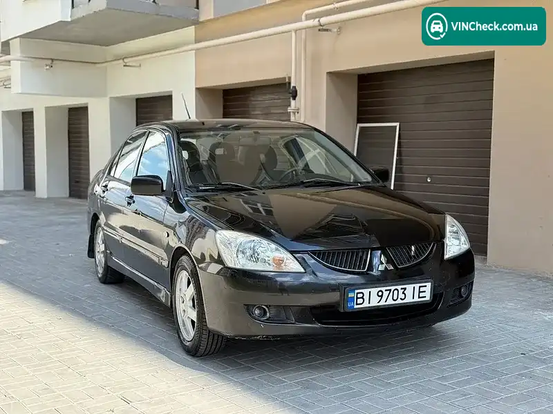 Mitsubishi Lancer 2005, фото з оголошення 1 з 9, VIN JMBSNCS3A5U014168
