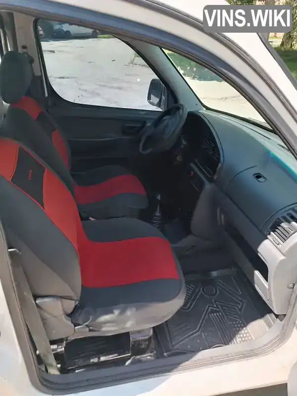 Peugeot Partner 2001, фото з оголошення 2 з 8, VIN VF35BWJYF60383401
