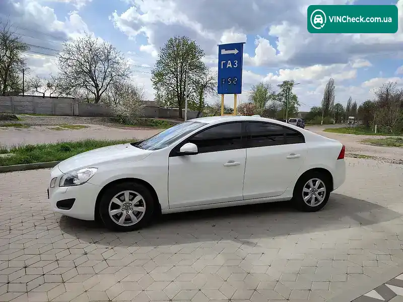 Volvo S60 2012, фото з оголошення 2 з 13, VIN YV1FS485BC2119373