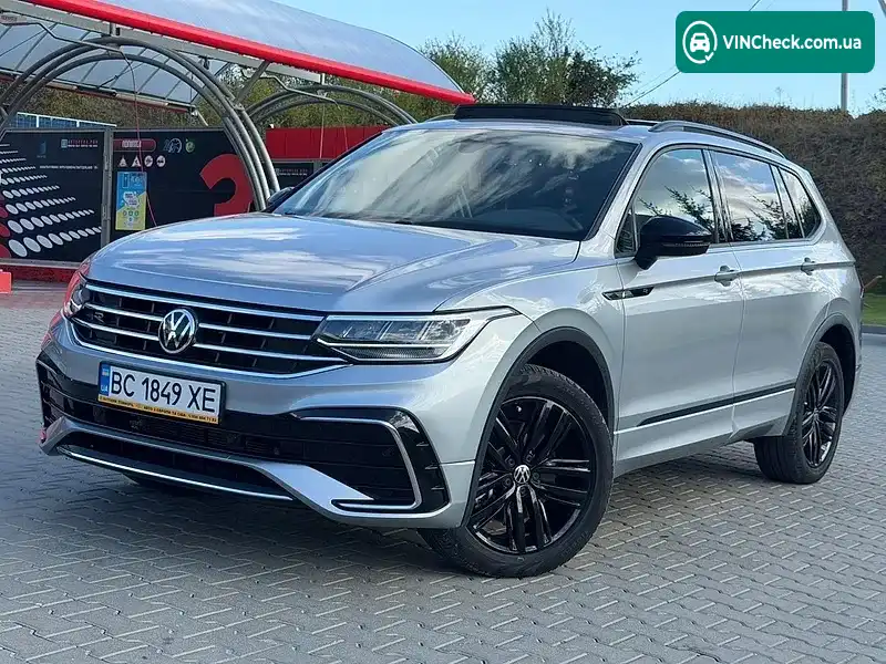 Volkswagen Tiguan 2021, фото з оголошення 1 з 20, VIN 3VV8B7AX9NM053920
