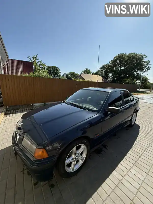 BMW 3 Series 1994, фото з оголошення 1 з 12, VIN WBACA810X0AC42909