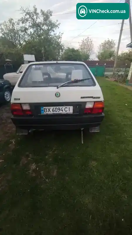 Skoda Favorit 1992, фото з оголошення 2 з 3, VIN TMBAEA200N0548837