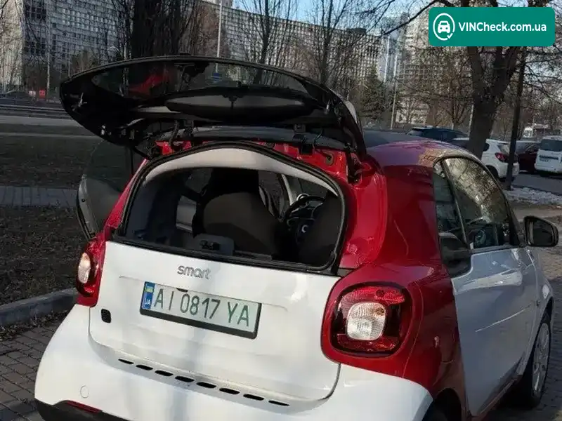 Smart Fortwo 2019, фото з оголошення 2 з 11, VIN WMEFJ9BA4KK357675