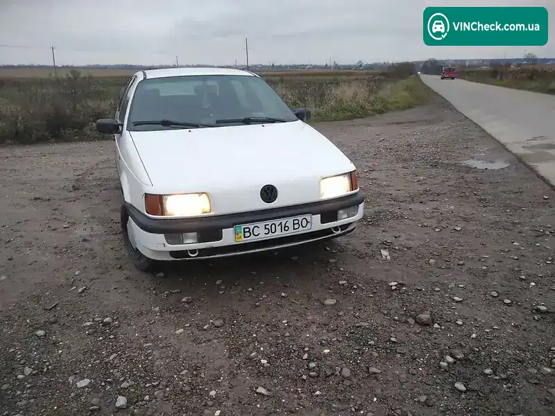 Volkswagen Passat 1989, фото з оголошення 1 з 8, VIN WVWZZZ31ZKE100225