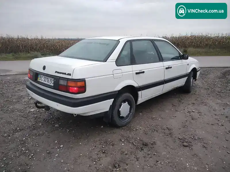 Volkswagen Passat 1989, фото з оголошення 2 з 8, VIN WVWZZZ31ZKE100225