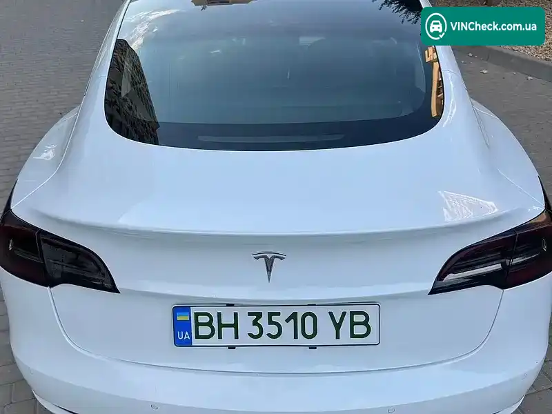 Tesla Model 3 2019, фото з оголошення 2 з 8, VIN 5YJ3E1EAXKF430757