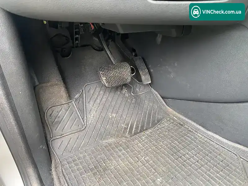 Mercedes-Benz Vaneo 2003, фото з оголошення 2 з 15, VIN WDB4147001N232309