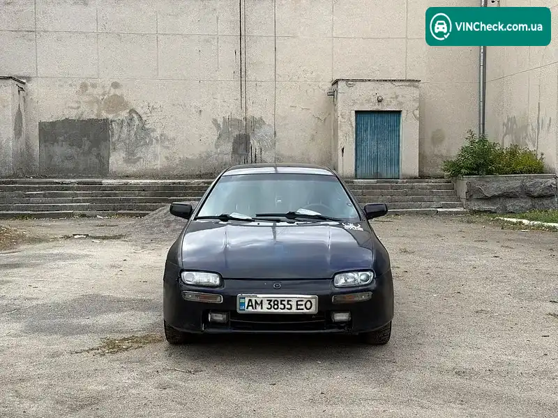 Mazda 323 1998, фото з оголошення 2 з 12, VIN JMZBA145201604369