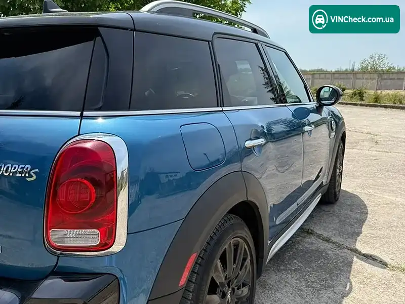 MINI Countryman 2017, фото з оголошення 2 з 20, VIN WMZYU7C46J3E56313
