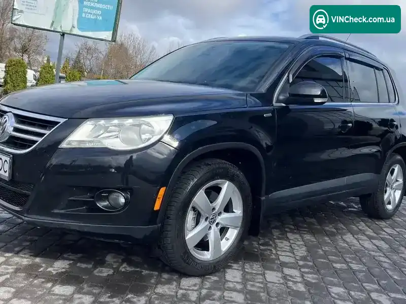 Volkswagen Tiguan 2010, фото з оголошення 2 з 21, VIN WVGBV7AX8AW523324