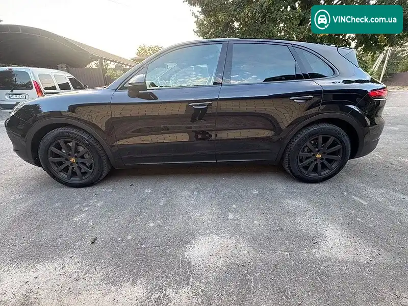 Porsche Cayenne 2018, фото з оголошення 2 з 18, VIN WP1ZZZ9YZKDA62572
