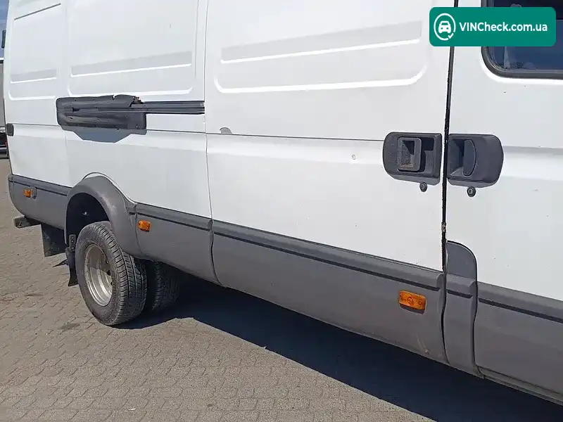 Iveco Daily 2006, фото з оголошення 2 з 18, VIN ZCFC65C0065594802