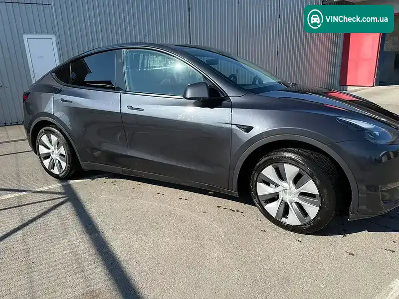 Tesla Model Y 2025, фото з оголошення 2 з 20, VIN 7SAYGDEDXSF304056