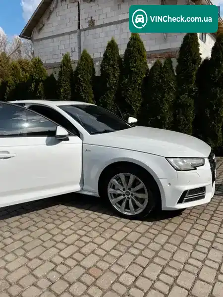 Audi A4 2017, фото з оголошення 2 з 14, VIN WAUDNAF44JA040402