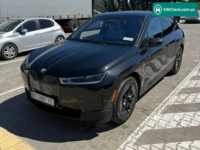 BMW iX 2023, фото з оголошення 2 з 17, VIN WB523CF09RCR29698