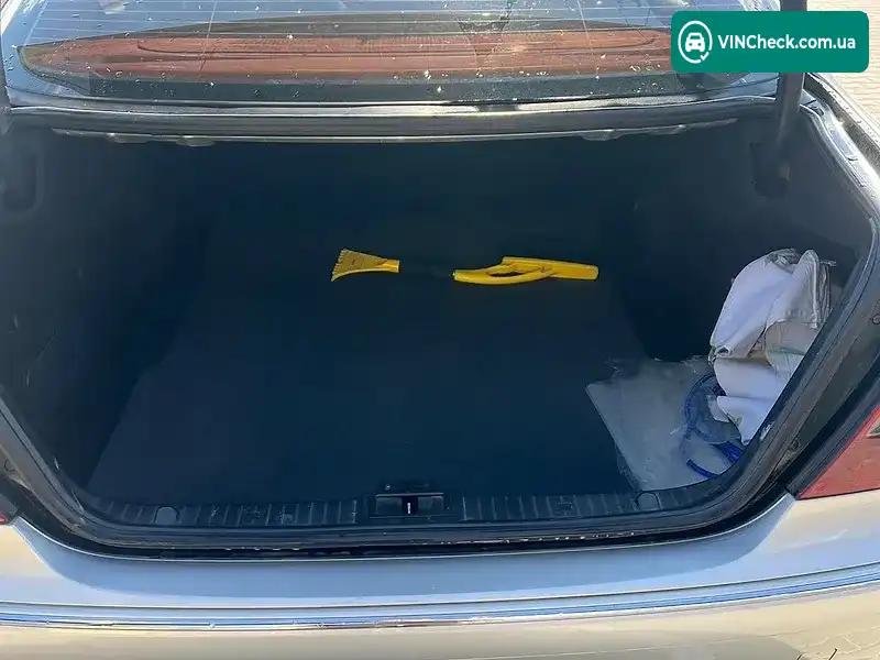Mercedes-Benz E-Class 2005, фото з оголошення 2 з 14, VIN WDB2110261A665504