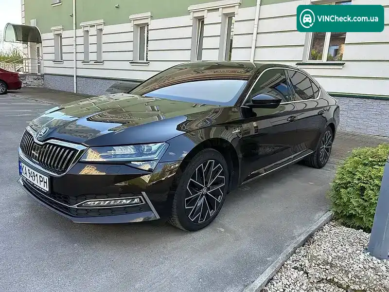 Skoda Superb 2019, фото з оголошення 2 з 15, VIN TMBAJ7NP0L7012449